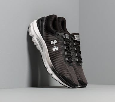 Under Armour Charged Intake 3